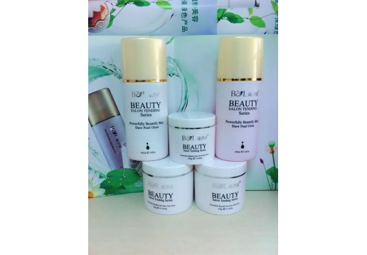 葆芝灵 平衡爽肤按摩冰晶300ml 