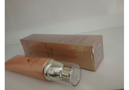 芭嫣 蜂卵胞舒缓洁面乳100ml