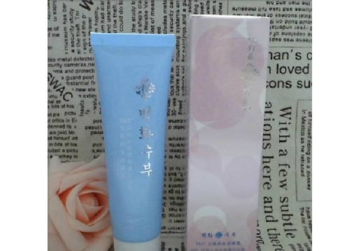 百花秀肤 360立体补水洁面乳100G