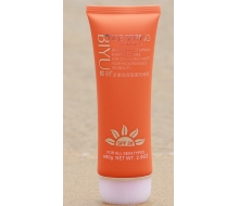 碧羽 多重保湿防护隔离乳SPF3...