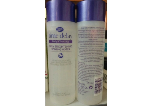  Boots 时光倒流每日亮白爽肤水200ml