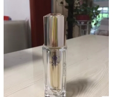 黛昂丝 水润精华液30Ml