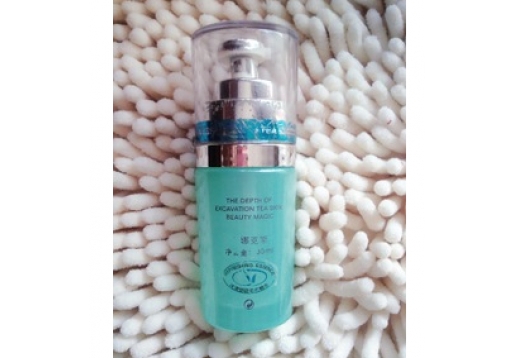 蒂娜克斯 冰清荳蔻毛孔细致精华液 30ml
