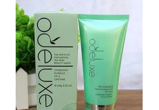 蒂娜克斯  茶润水肌洁面乳100ml