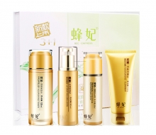 蜂妃 蜂蜜滋润补水套盒（滋润型）4件套