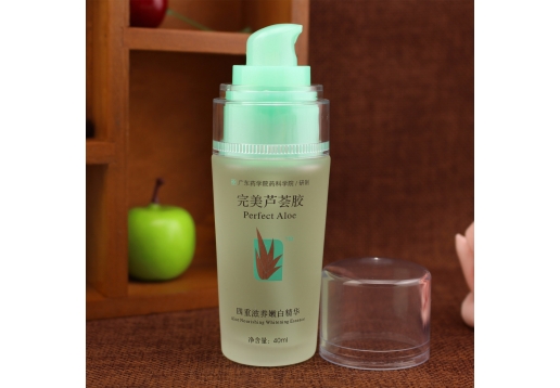 肤姿美 四重滋养嫩白精华40ml