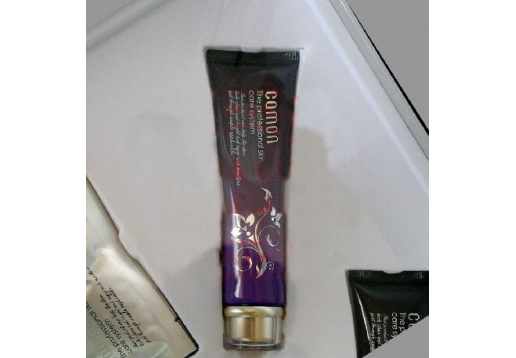 佳慕 颈部紧致精华乳120ml