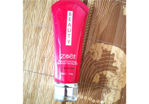 新品精典祖儿 玫瑰水润洁面乳100g