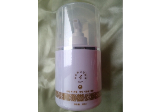 金牌博美 丽妍美白柔肤液300ml