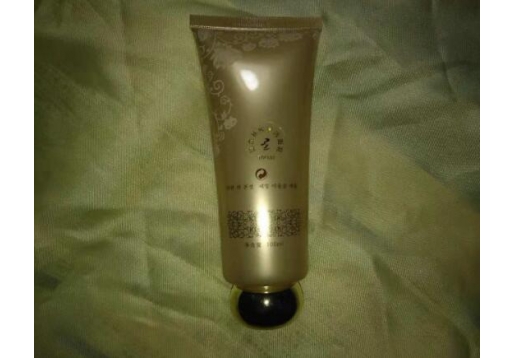 金牌博美 红血丝草本修复洁面乳100ml 
