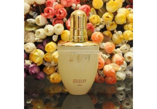 金炫美 光感象牙白粉底液60ml