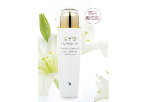 金雨轩 亮采臻白柔肤液120ml