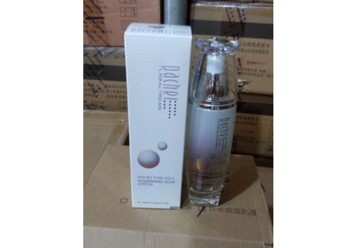 莱茜儿 盈润珍珠补水滋养活肤水140ml