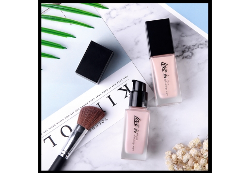 恋意 柔肤无瑕粉底液30ml