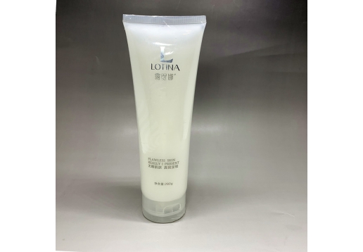 露缇娜 活泉醒肤洁肤乳280g