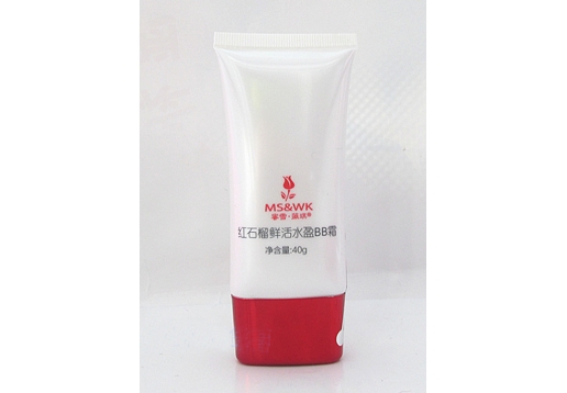 蜜雪薇琪 红石榴鲜活水盈BB霜40ML