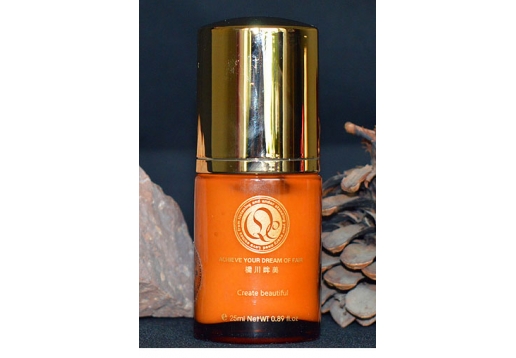 桥川眸美 QC-08 8杯水养精华乳25ml