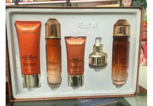巧茜妮 红参养颜美肌5件套