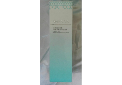 善颜 透明质酸美颜活炭润白洁面乳135g