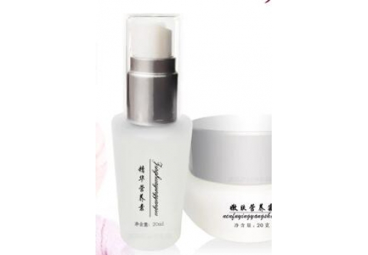 吴东英 英美嘉唯美滋润营养套（2件）