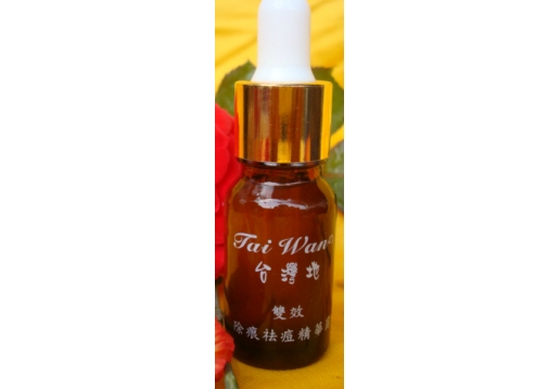 纤立素 台湾地双效除痕祛痘精华露10ml