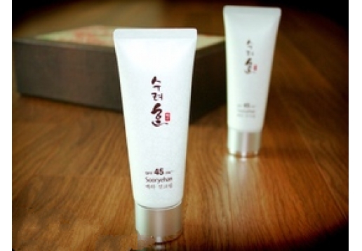 秀丽韩 艺河美白防晒霜70ml