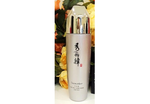 秀丽韩 秘策明皙保湿液130ml