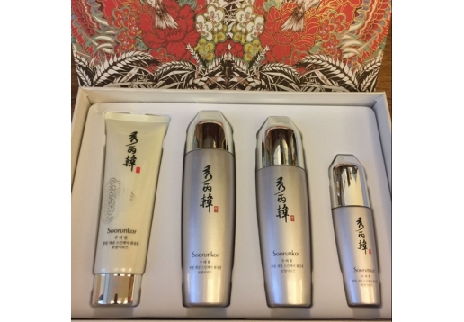 秀丽韩 净白玉秘策明皙四件套