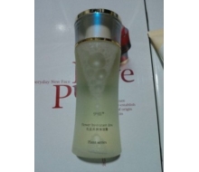 伊佰 花蕊养颜保湿露80ml