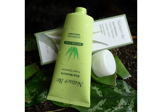 茵葩兰 奈碧芦荟保湿泡沫洁面乳180ML